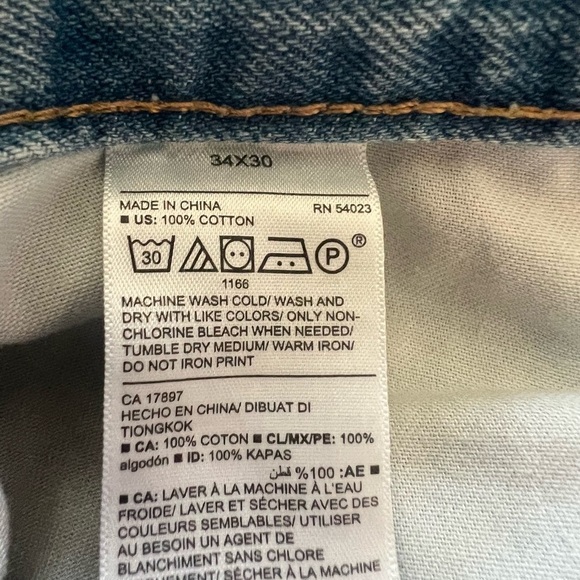 Men's Distressed Blue Jeans - Picture 8 of 8